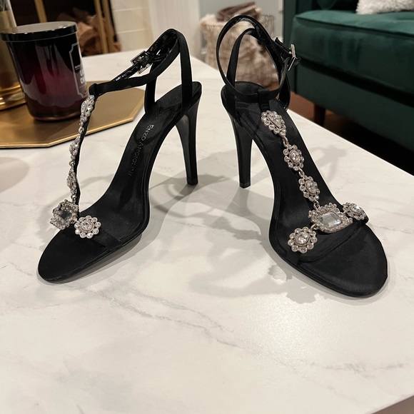 New Enzo Angiolini Eapadia Sandals - Picture 3 of 9